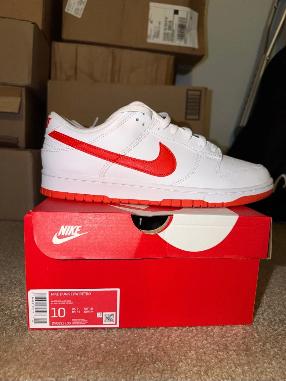 Nike SB Dunk Low White / Fire Red